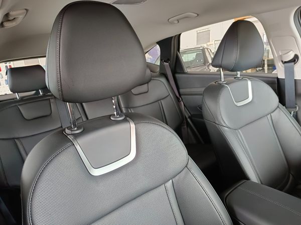2026-Hyundai-Tucson-20-Premium-Auto image:9