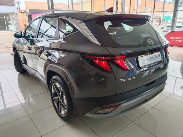 2026-Hyundai-Tucson-20-Premium-Auto image:3