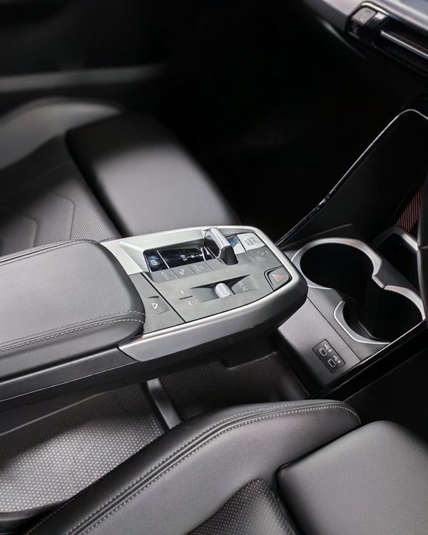 2024-BMW-X2-sDrive-18i-M-Sport image:9