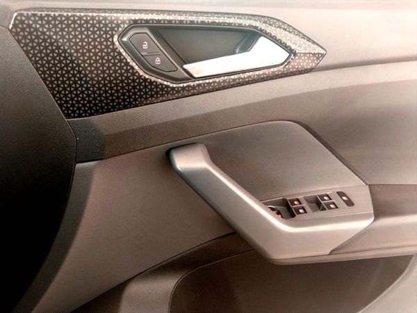 2020-Volkswagen-T-Cross-10-TSI-Highline-Auto image:10