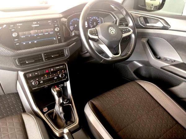 2020-Volkswagen-T-Cross-10-TSI-Highline-Auto image:19