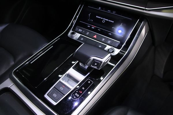 2023-Audi-Q7-30-TDI-quattro-Auto-45-TDI image:12