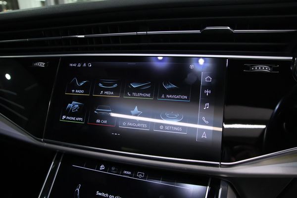 2023-Audi-Q7-30-TDI-quattro-Auto-45-TDI image:13