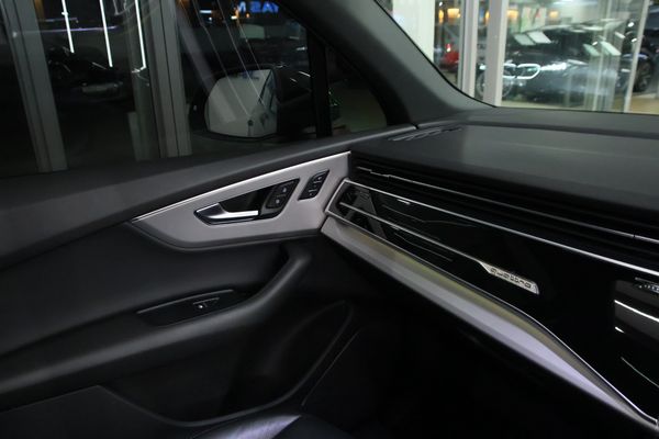 2023-Audi-Q7-30-TDI-quattro-Auto-45-TDI image:15