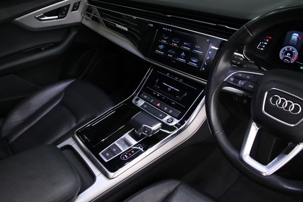 2023-Audi-Q7-30-TDI-quattro-Auto-45-TDI image:18