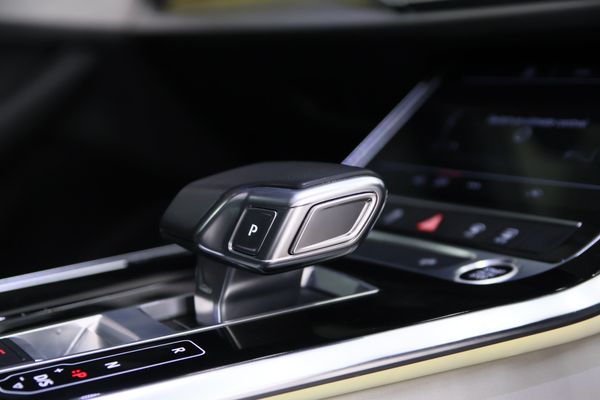 2023-Audi-Q7-30-TDI-quattro-Auto-45-TDI image:19