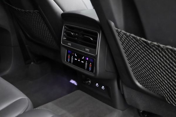 2023-Audi-Q7-30-TDI-quattro-Auto-45-TDI image:5
