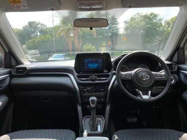 2025-Toyota-Urban-Cruiser-15-XR-Auto image:8