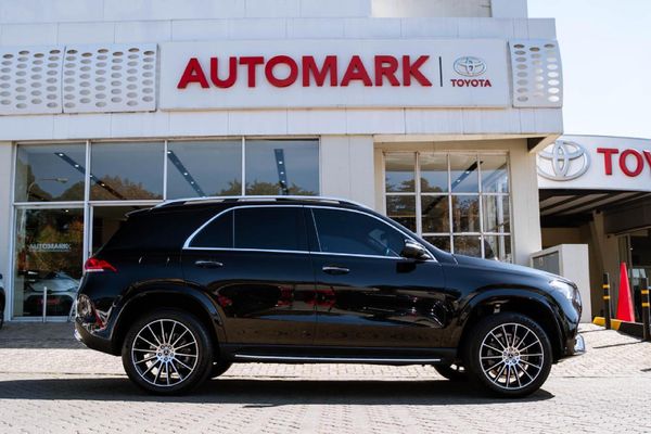 2021-Mercedes-Benz-GLE-400d-4Matic image:15