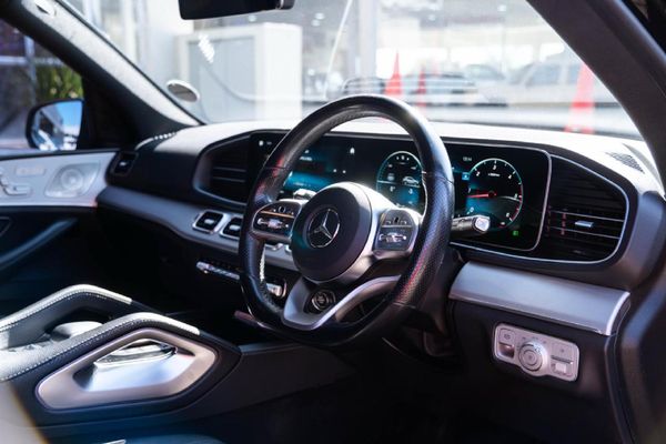 2021-Mercedes-Benz-GLE-400d-4Matic image:6