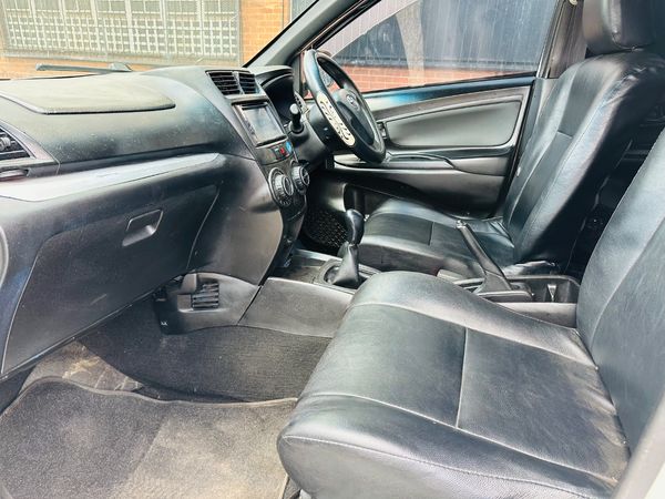 2017-Toyota-Avanza-15-SX image:10