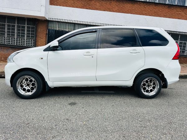 2017-Toyota-Avanza-15-SX image:13