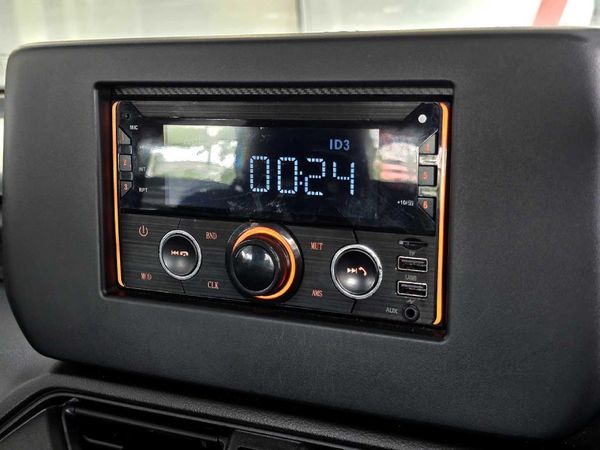 2025-Suzuki-Swift-12-GL image:16