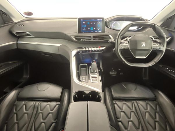 2022-Peugeot-3008-16T-Allure-Auto image:1
