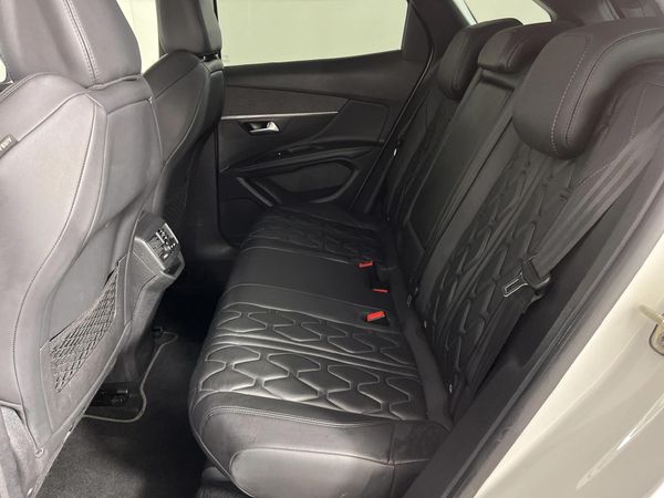 2022-Peugeot-3008-16T-Allure-Auto image:3