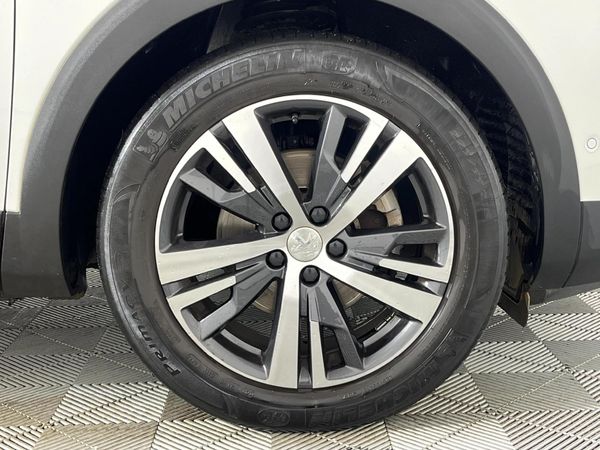 2022-Peugeot-3008-16T-Allure-Auto image:5