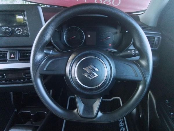 2025-Suzuki-Swift-12-GL image:18