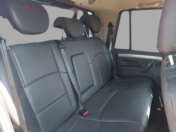 2025-Mahindra-Pik-Up-22-mHawk-S11-Dew-4x4-Auto-Double-Cab image:17