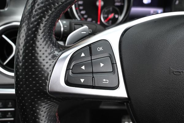2018-Mercedes-Benz-GLA-200-Auto image:18