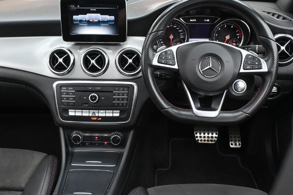 2018-Mercedes-Benz-GLA-200-Auto image:8