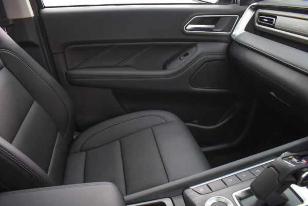 2026-GWM-P-Series-P300-24TD-LT-4x4-Double-Cab-Auto image:10