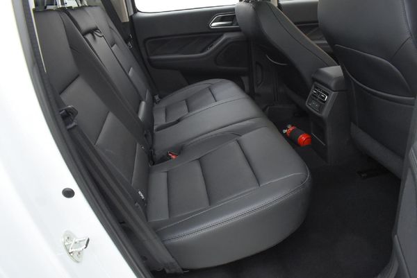 2026-GWM-P-Series-P300-24TD-LT-4x4-Double-Cab-Auto image:11