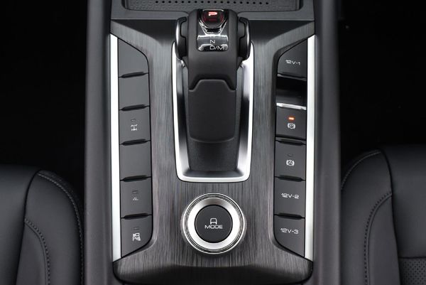 2026-GWM-P-Series-P300-24TD-LT-4x4-Double-Cab-Auto image:15