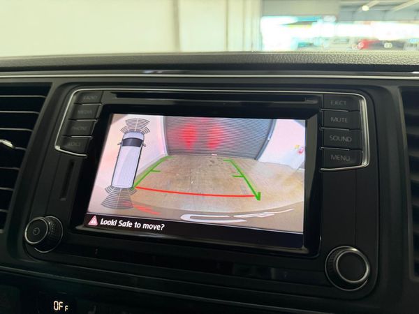 2016-Volkswagen-Caravelle-T6-20-BiTDI-Comfortline-Auto image:13