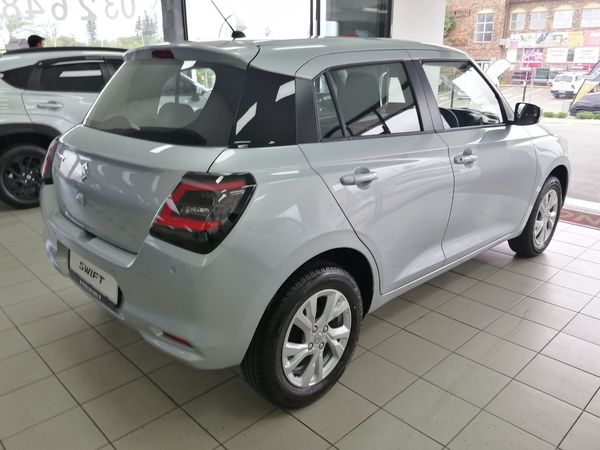 2026-Suzuki-Swift-12-GL-Auto image:3