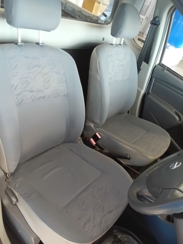 2021-Nissan-NP200-16-AC-Safety-Pack-MT image:5