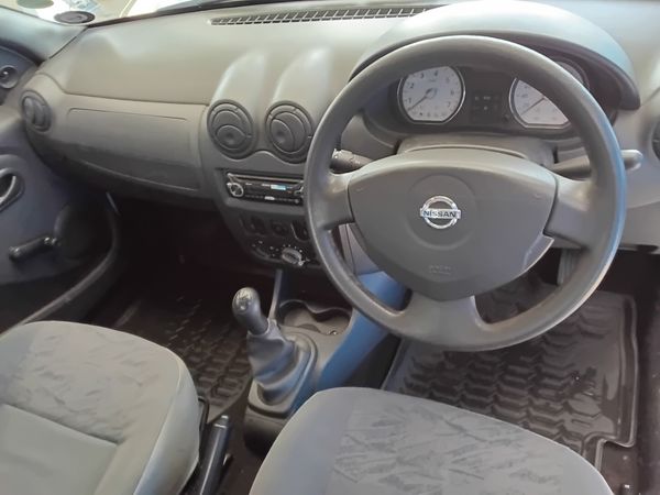 2021-Nissan-NP200-16-AC-Safety-Pack-MT image:6