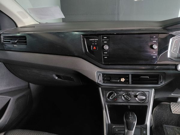 2022-Volkswagen-Polo-10-TSI-Life-Auto image:10