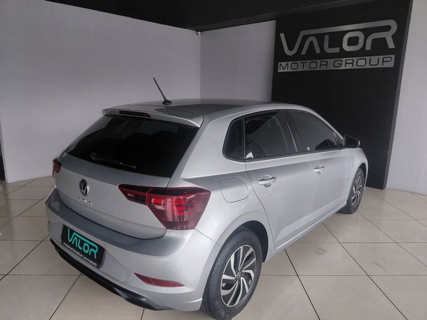 2022-Volkswagen-Polo-10-TSI-Life-Auto image:6