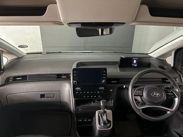2022-Hyundai-Staria-22d-Executive-Auto image:11