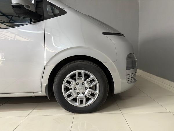 2022-Hyundai-Staria-22d-Executive-Auto image:4