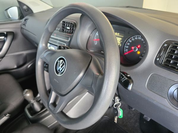 2023-Volkswagen-Polo-Vivo-14-Trendline-5-dr image:13