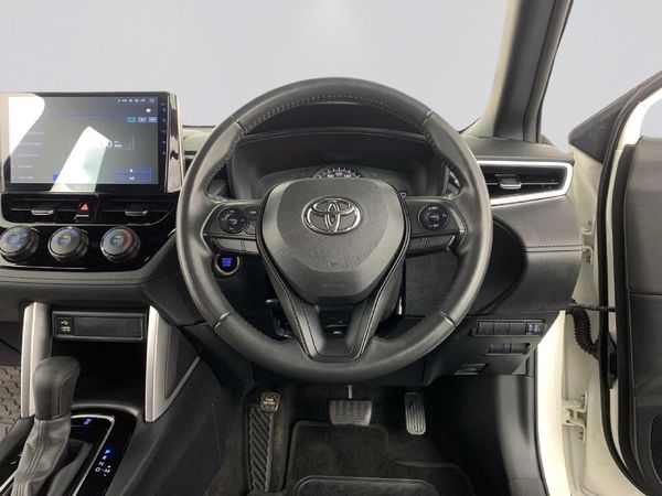 2022-Toyota-Corolla-Cross-18-XI image:12