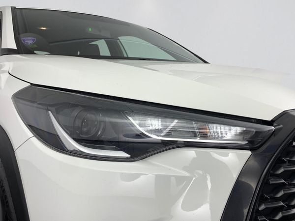 2022-Toyota-Corolla-Cross-18-XI image:8