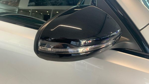 2021-Mercedes-Benz-GLB-220d-4Matic image:21