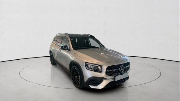 2021-Mercedes-Benz-GLB-220d-4Matic image:2