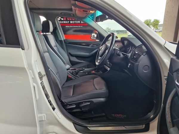 2014-BMW-X1-xDrive20d-Auto image:13