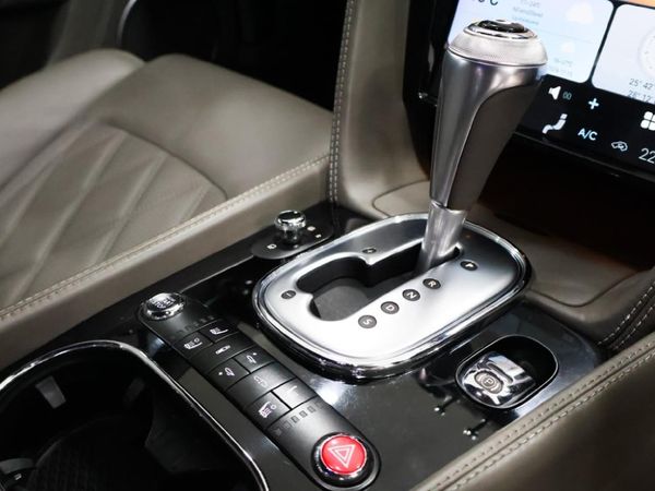 2016-Bentley-Continental-GT-V8-Coupe image:9