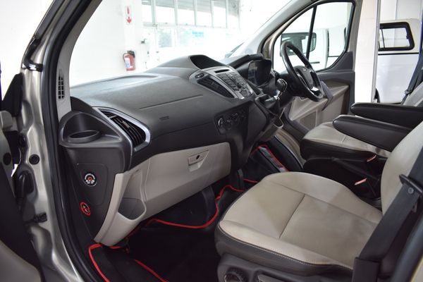 2015-Ford-Tourneo-Custom-22-TDCi-Ambiente-SWB image:11