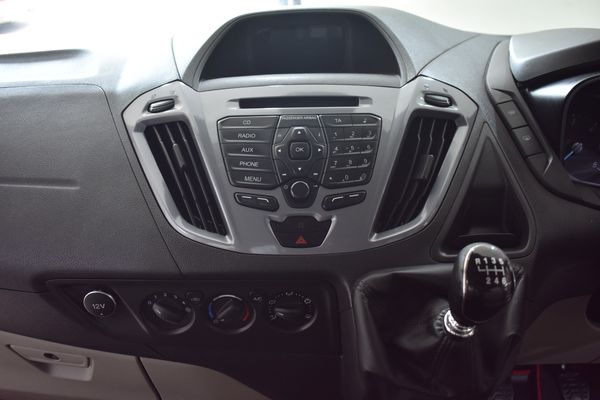 2015-Ford-Tourneo-Custom-22-TDCi-Ambiente-SWB image:18