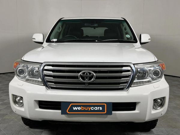 2015-Toyota-Land-Cruiser-200-45-D-V8-VX-Auto image:12