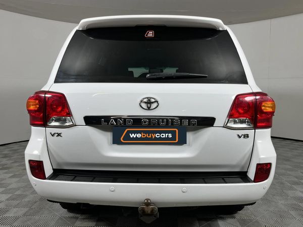 2015-Toyota-Land-Cruiser-200-45-D-V8-VX-Auto image:15