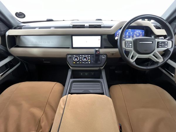 2021-Land-Rover-Defender-110-P400-First-Edition-294kW image:1