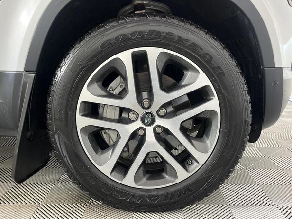 2021-Land-Rover-Defender-110-P400-First-Edition-294kW image:5
