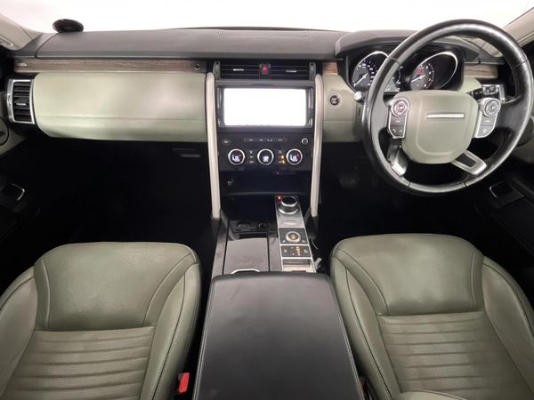 2017-Land-Rover-Discovery-30-Si6-HSE-Luxury image:1