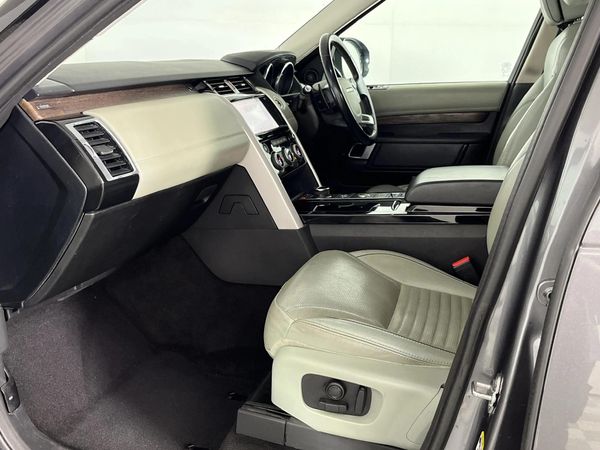2017-Land-Rover-Discovery-30-Si6-HSE-Luxury image:8